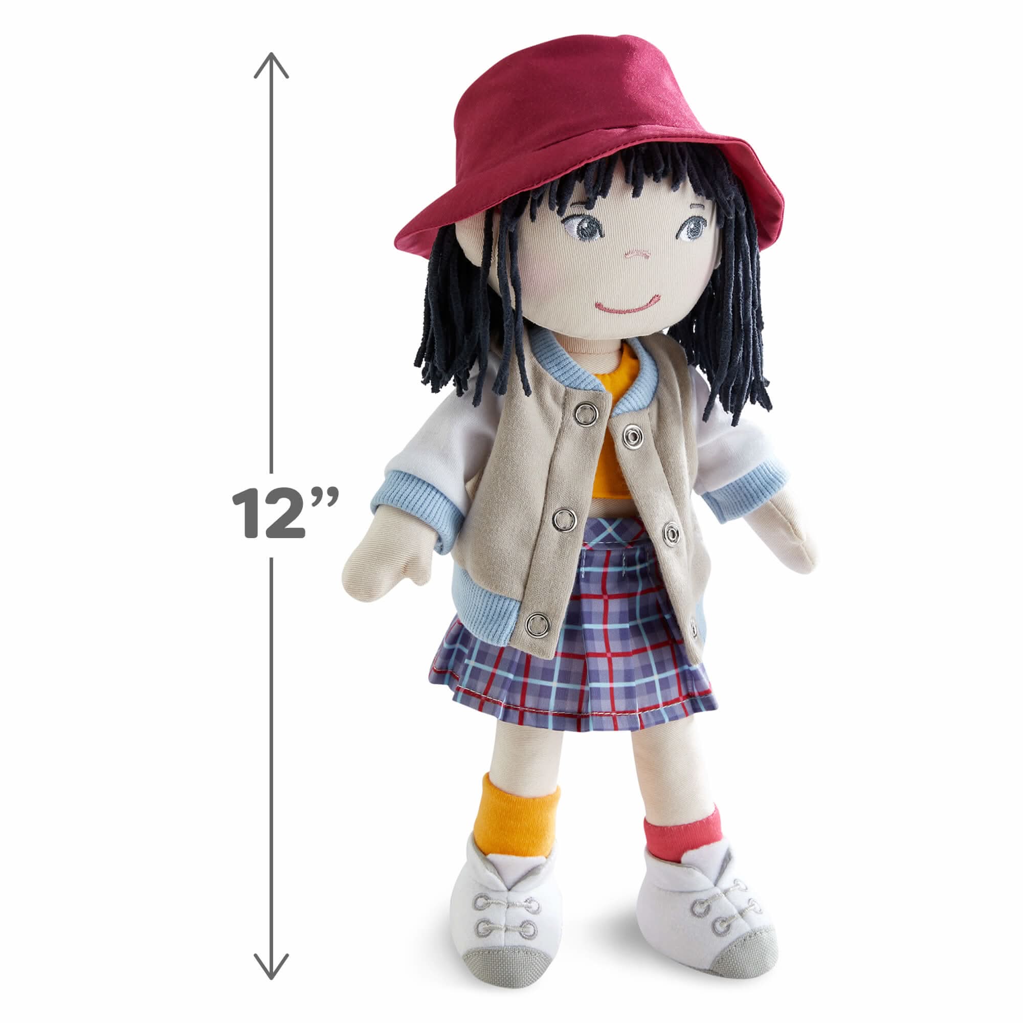 Yuki 12" 软体娃娃，配红色渔夫帽和格纹裙