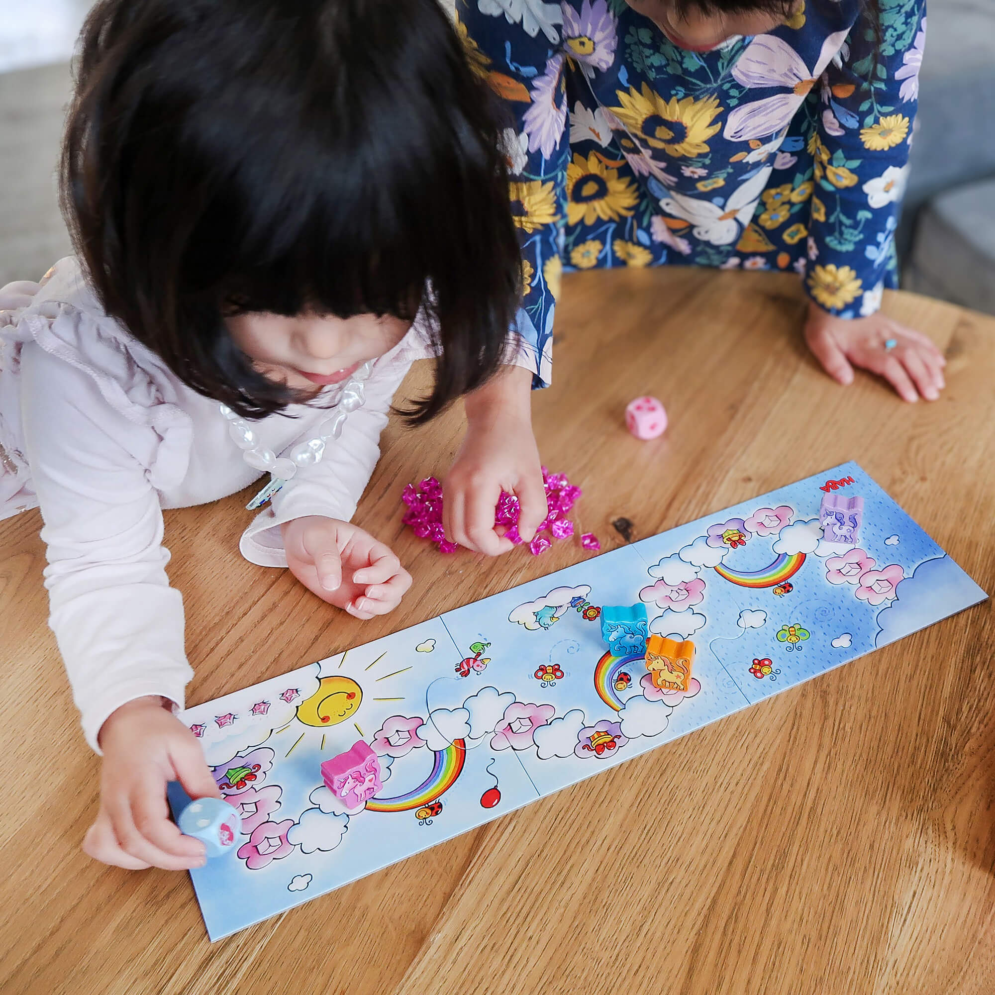 Unicorn Glitterluck Cloud Crystals Game for 2-4 Players