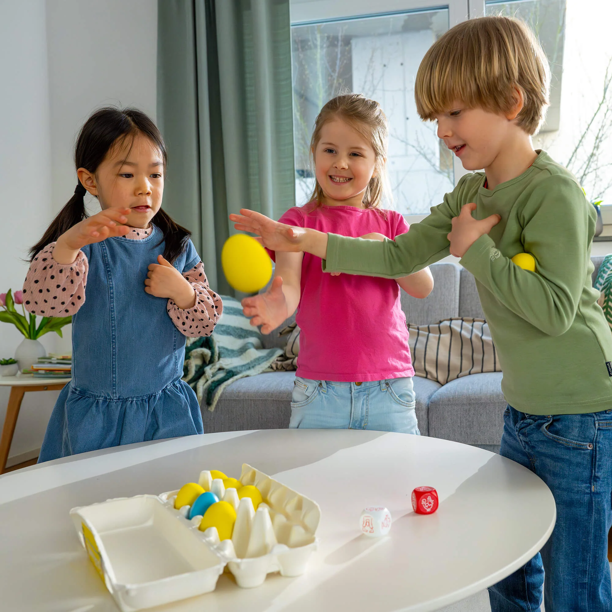 Dancing Eggs Movement and Balancing Party Game for 2-4 Players