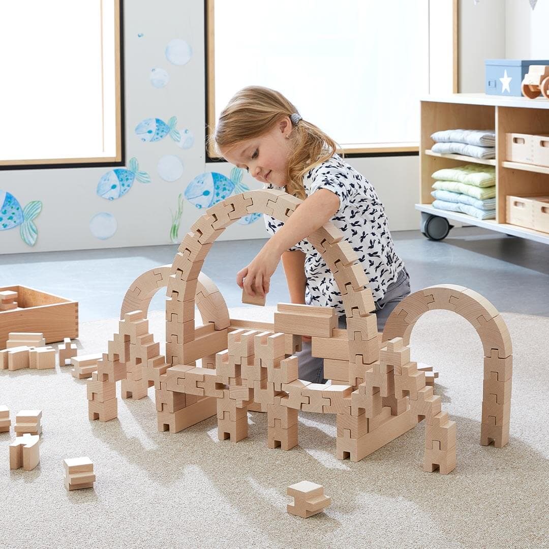 Interlocking Wooden Beech Blocks Construction Set for Curves and Arches