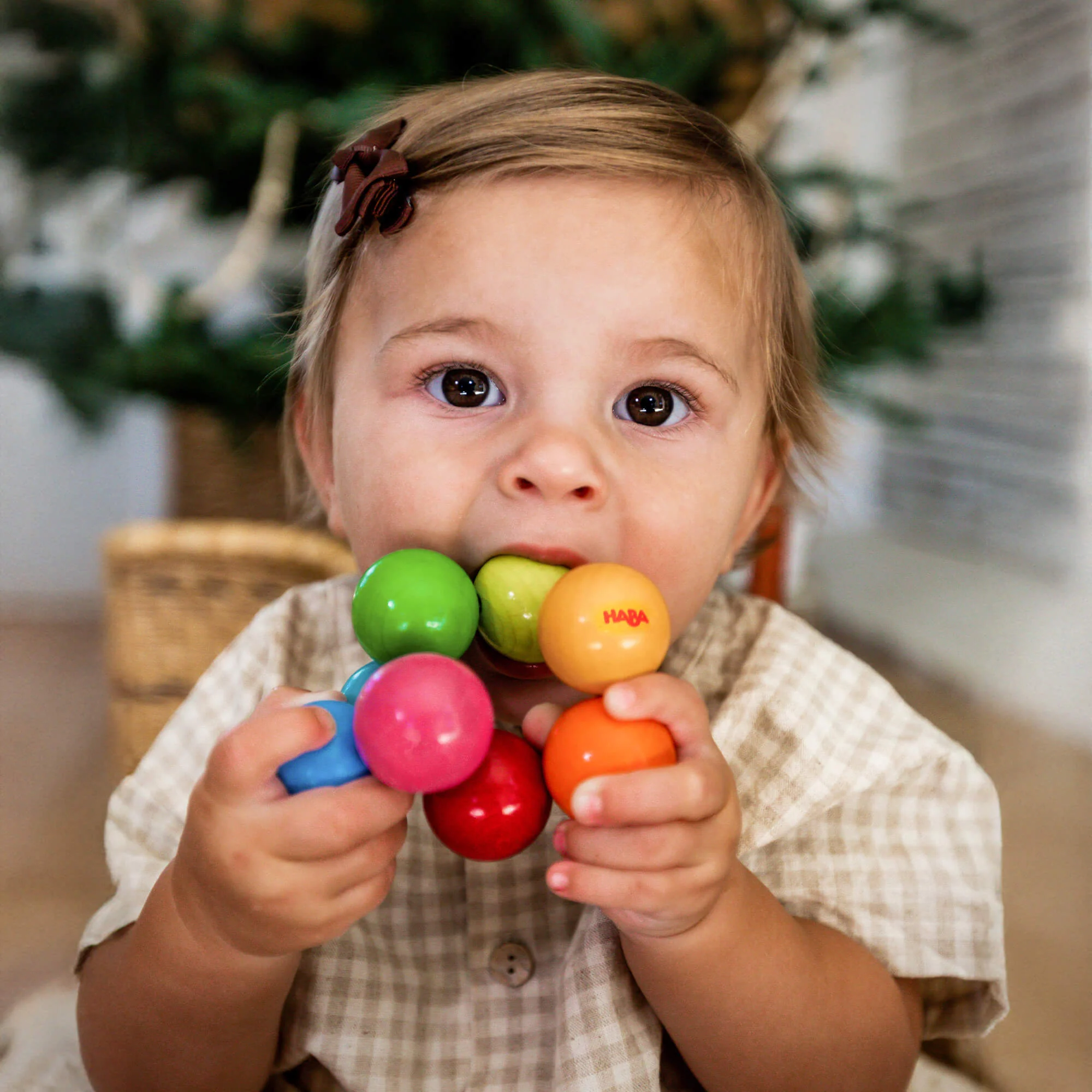Magica Wooden Grasping and Teething Toy for Babies 6 Months and Up