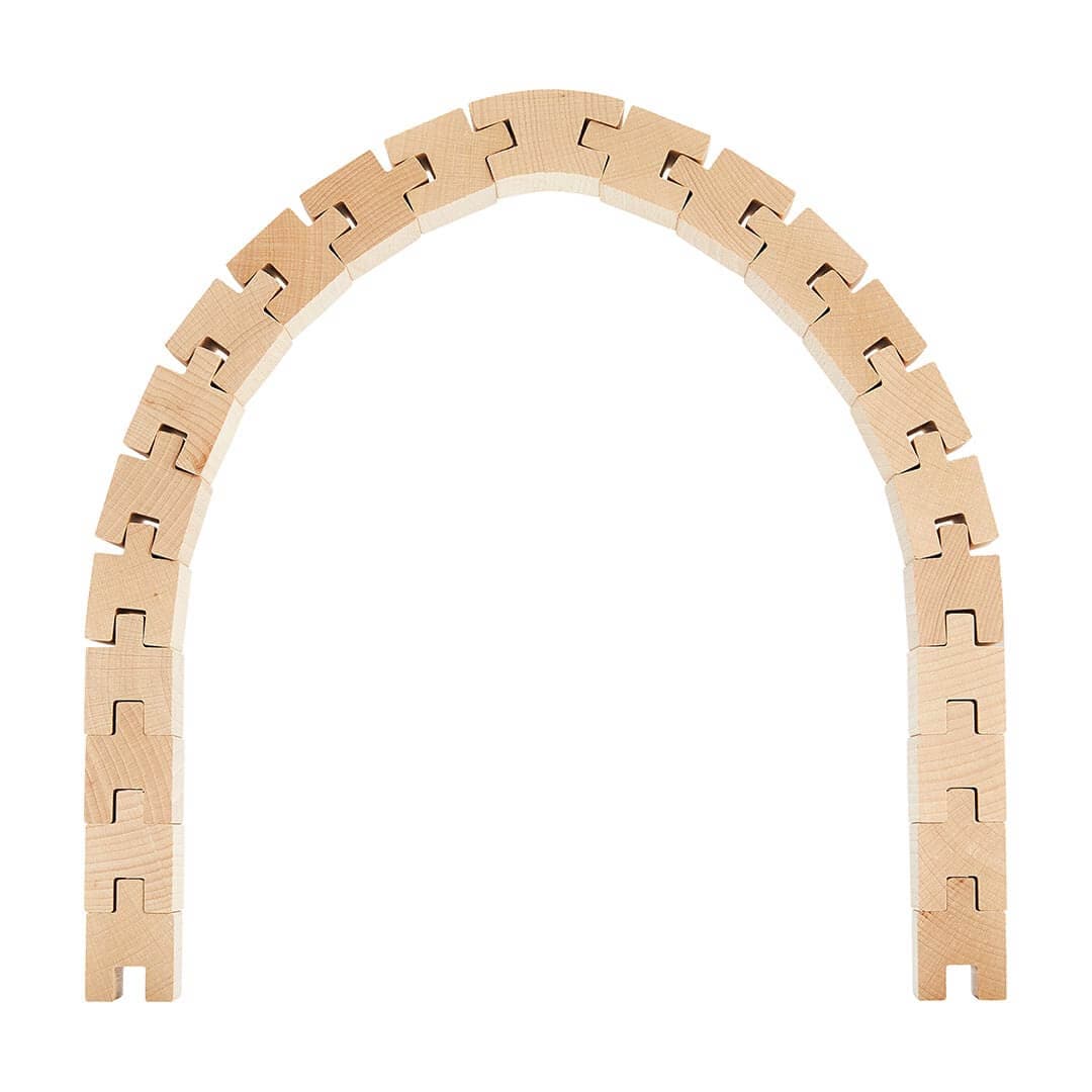 Interlocking Wooden Beech Blocks Construction Set for Curves and Arches